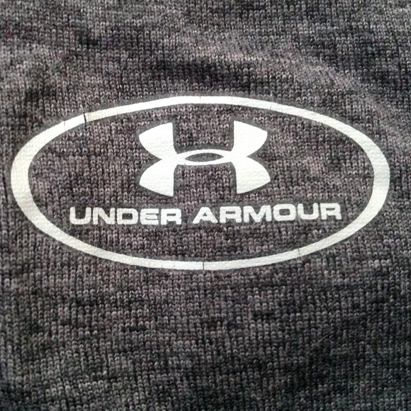 Under Armour Loose Tee Shirt✨Size YSM - Picture 4 of 4